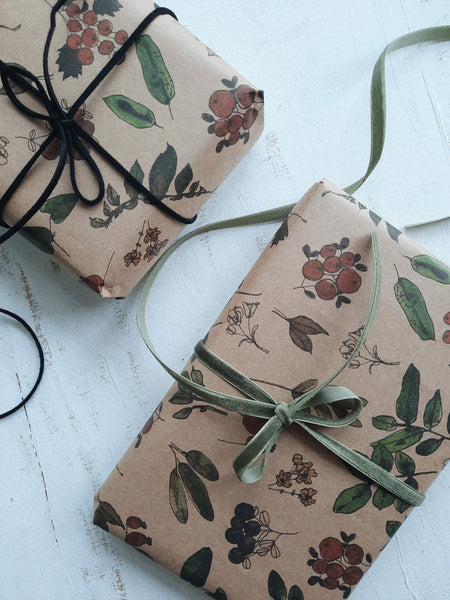 SET OF 3 pieces BERRIES AND PLANTS kraft wrapping paper