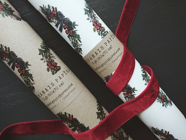 SET OF 3 pieces Christmas wreath kraft wrapping paper