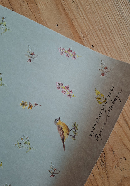 SET OF 3 pieces LITTLE BIRDS wrapping paper