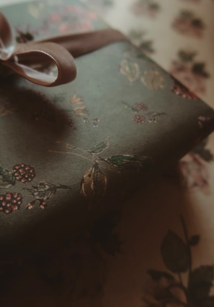 SET of 3 Flowers on dark gray kraft wrapping paper