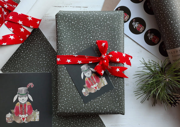 SET OF 3 pieces SNOWING wrapping paper