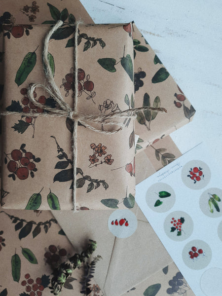SET OF 3 pieces BERRIES AND PLANTS kraft wrapping paper